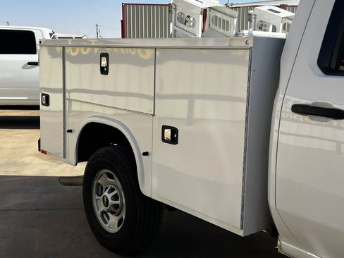 Used 2021 Chevrolet Silverado 2500 W/T w/ WT Fleet Convenience Package RWD image 4