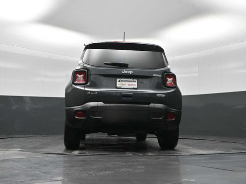 Used 2022 Jeep Renegade Latitude image 38