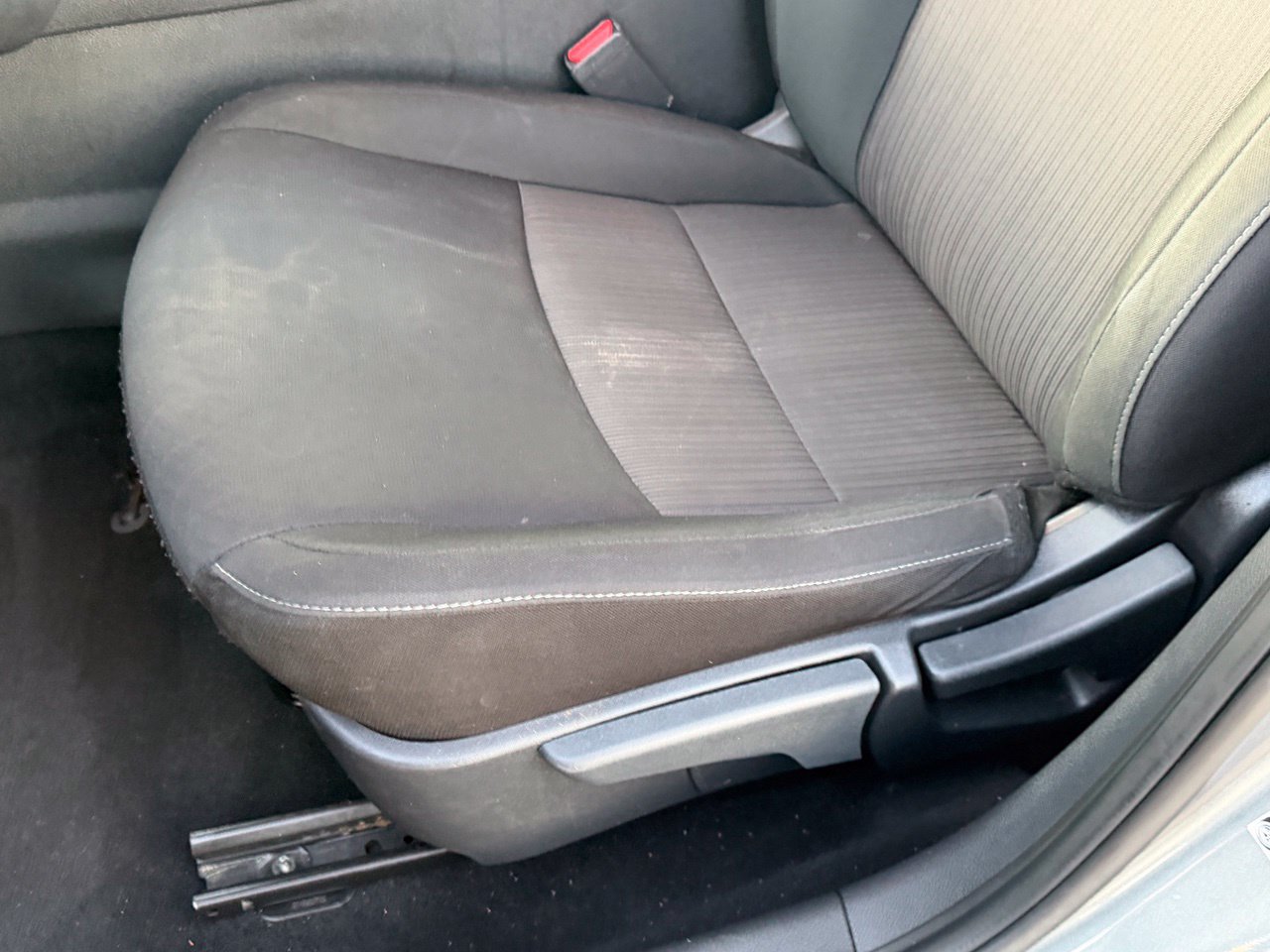 Certified 2025 Nissan Sentra SV FWD image 29