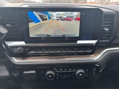 Used 2025 Chevrolet Silverado 2500 LT AWD/4WD image 21