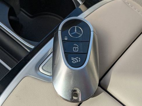 Used 2024 Mercedes-Benz S 580 S 580 image 23