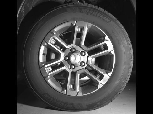 Used 2025 GMC Terrain Elevation FWD image 11
