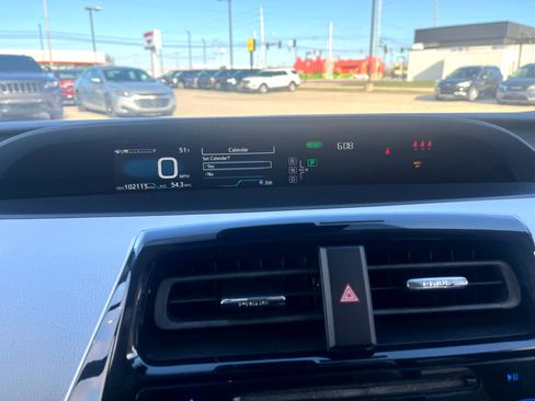 Used 2017 Toyota Prius Two image 13