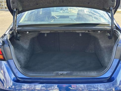 Used 2023 Nissan Altima 2.5 SR image 14