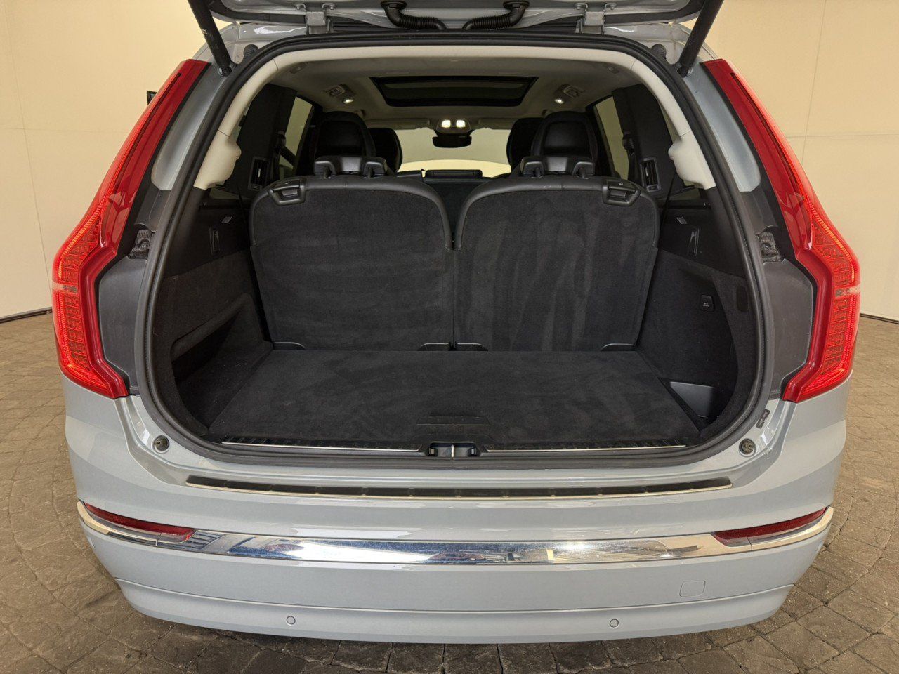 Used 2024 Volvo XC90 B6 Plus AWD/4WD image 7