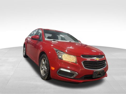 Used 2016 Chevrolet Cruze LT w/ Technology Package image 3
