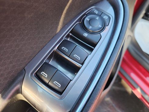 Used 2018 Chevrolet Malibu LT image 28