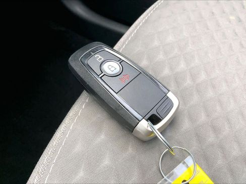 Used 2020 Ford Escape SE image 14