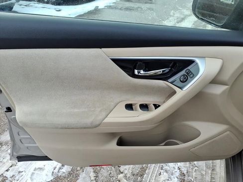 Used 2013 Nissan Altima 3.5 S image 13