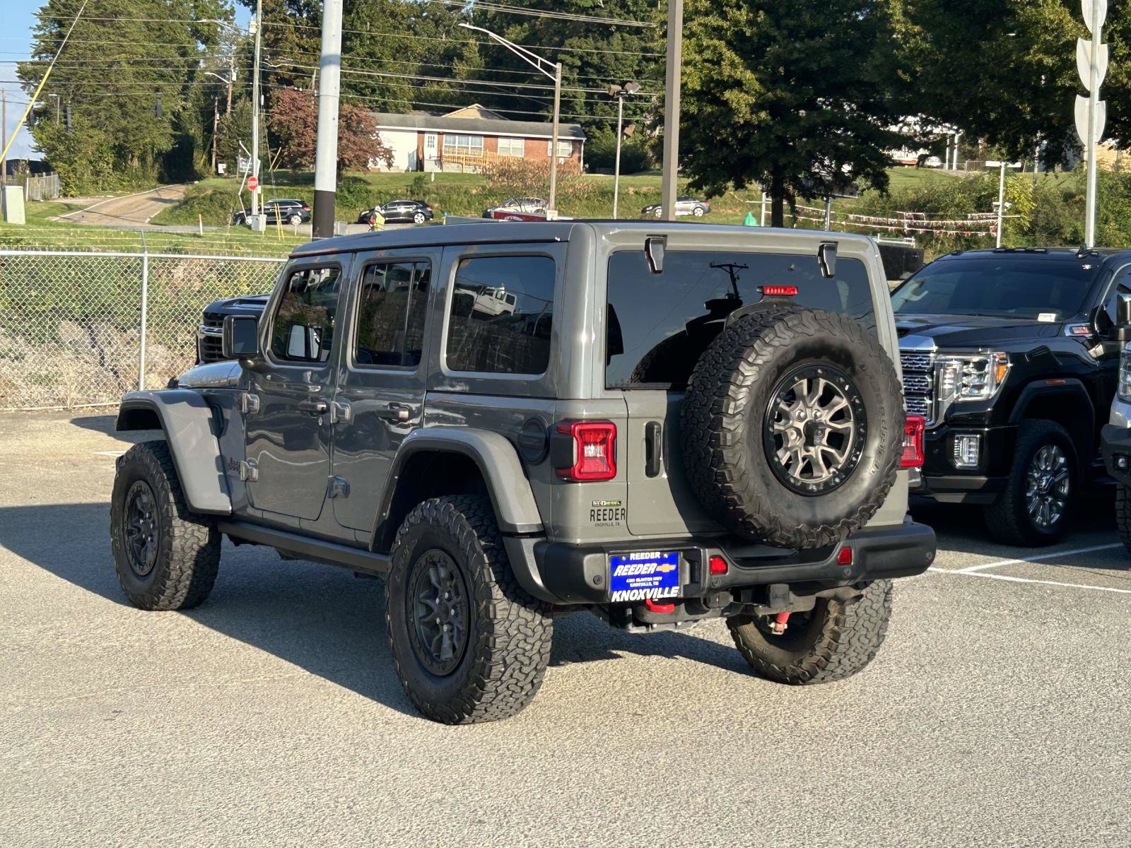 Used 2022 Jeep Wrangler Unlimited Rubicon w/ Steel Bumper Group AWD/4WD image 5