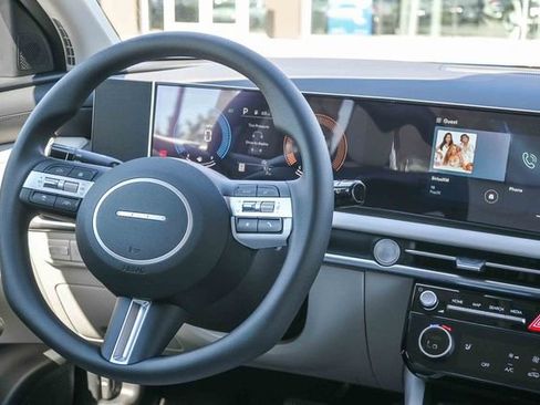 New 2026 Hyundai Tucson SEL image 17