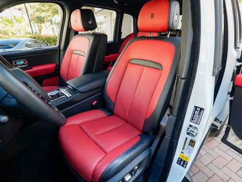 Used 2023 Rolls-Royce Cullinan Black Badge w/ Driver's Package AWD/4WD image 53