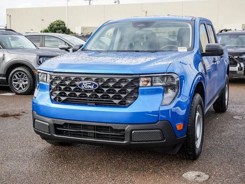 New 2025 Ford Maverick XL image 3