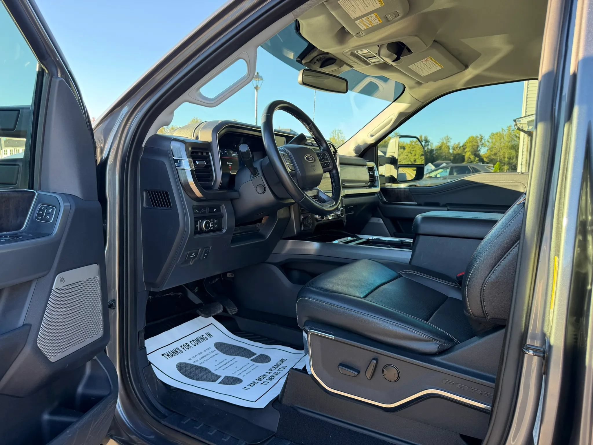 Used 2023 Ford F250 Lariat AWD/4WD image 17