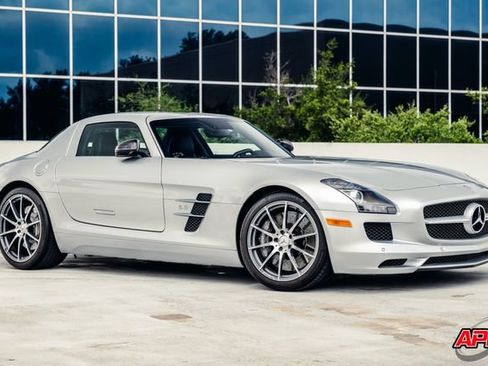 Used 2011 Mercedes-Benz SLS AMG Coupe image 52