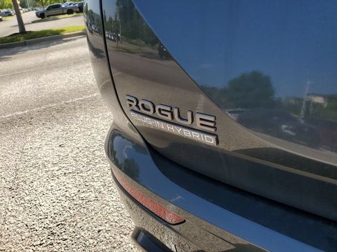 New 2026 Nissan Rogue SL AWD/4WD image 7