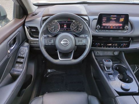 Certified 2023 Nissan Rogue SV w/ SV Premium Package image 16