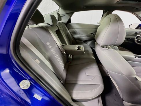 Used 2024 Hyundai Elantra SEL w/ Convenience Package FWD image 27