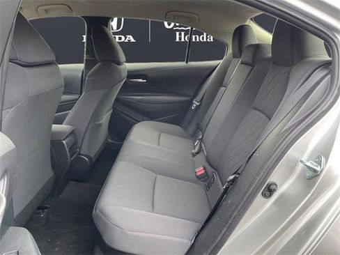 Used 2020 Toyota Corolla LE image 13