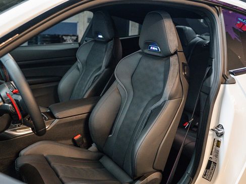 Used 2026 BMW M4 Competition w/ Executive Package RWD image 7