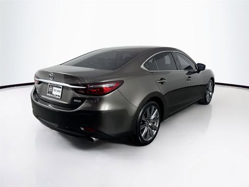 Used 2018 MAZDA MAZDA6 Touring image 2