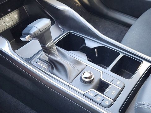 New 2025 Kia Sorento LX image 16
