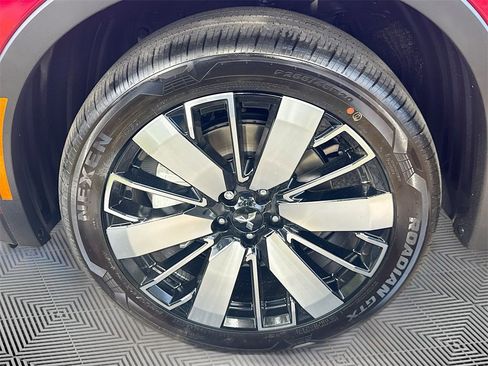 New 2025 Mitsubishi Outlander SE image 35