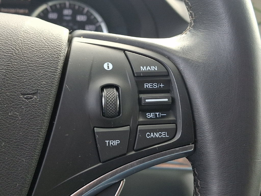 Used 2018 Acura MDX w/ Technology Package AWD/4WD image 23