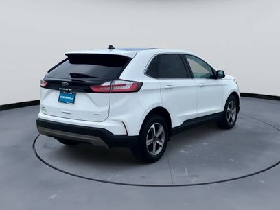 Used 2024 Ford Edge SEL w/ Convenience Package