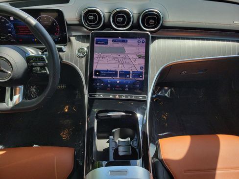 Used 2024 Mercedes-Benz C 300 Sedan image 17