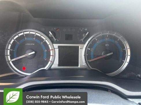 Used 2016 Toyota 4Runner SR5 AWD/4WD image 20