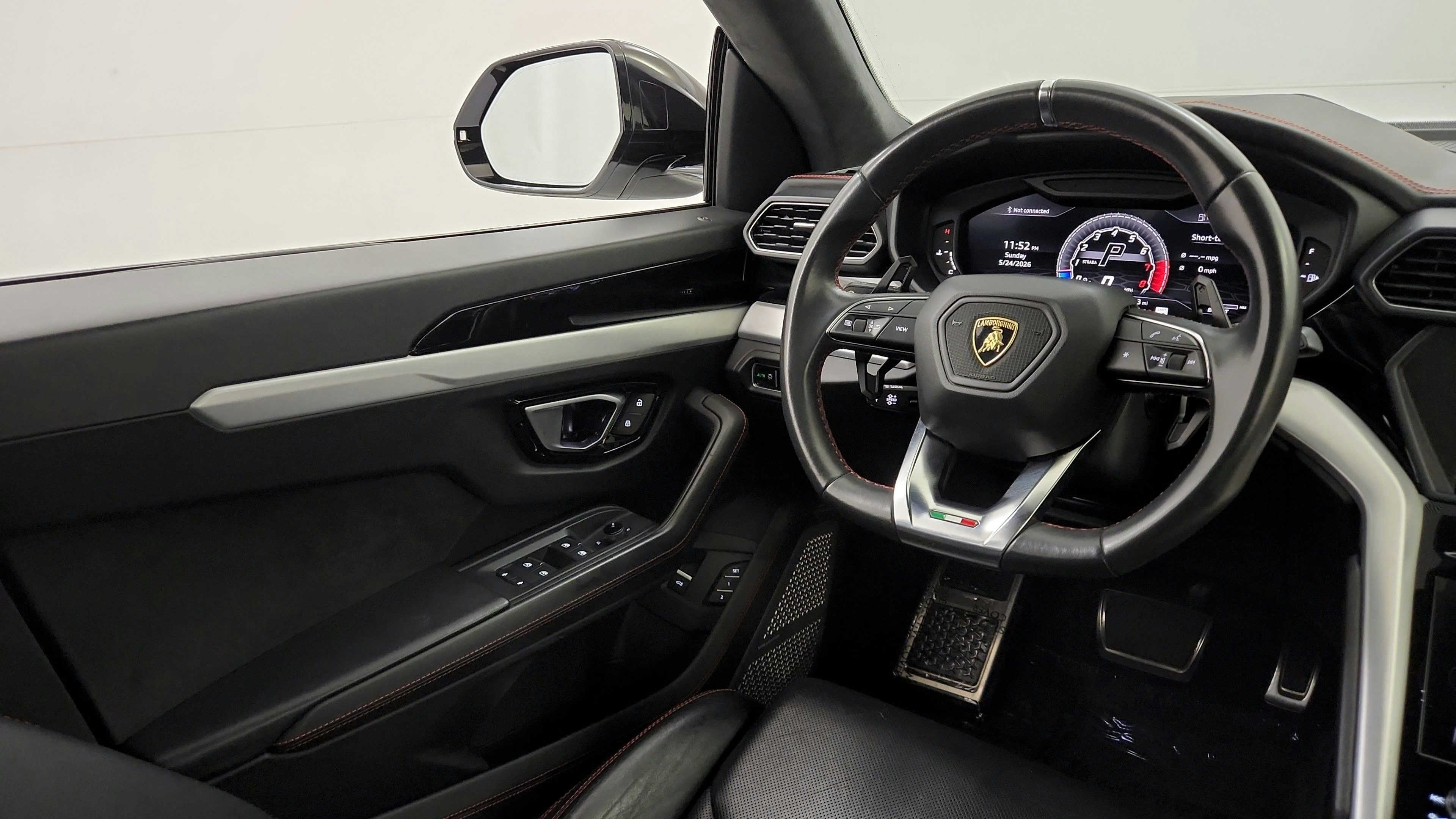 Used 2023 Lamborghini Urus S AWD/4WD image 23