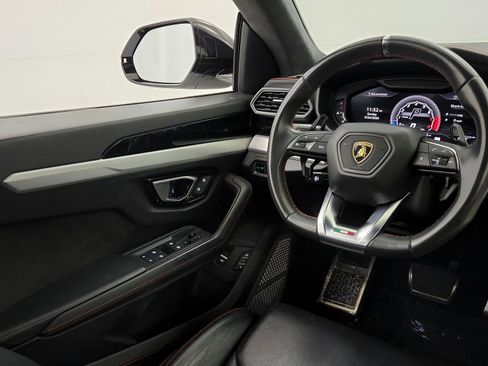 Used 2023 Lamborghini Urus S AWD/4WD image 23