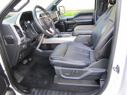 Used 2020 Ford F150 Lariat w/ Equipment Group 502A Luxury AWD/4WD image 12