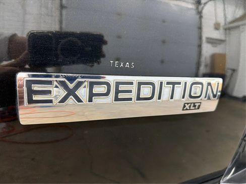 Used 2012 Ford Expedition XLT RWD image 35
