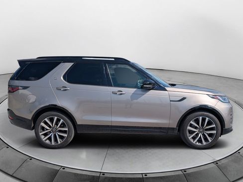 Used 2023 Land Rover Discovery S R-Dynamic AWD/4WD image 2