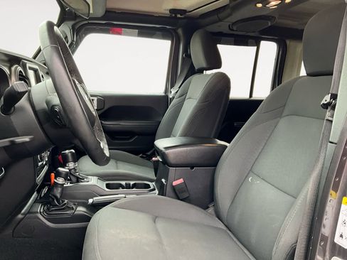 Used 2019 Jeep Wrangler Unlimited Sport S image 8