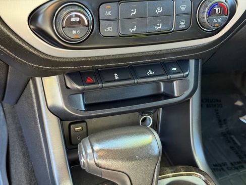 Used 2015 GMC Canyon SLE w/ SLE Convenience Package AWD/4WD image 23