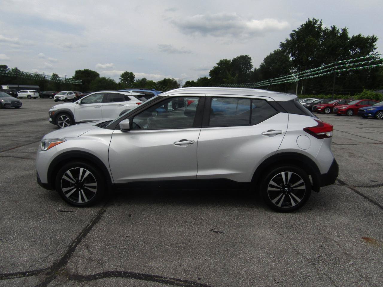 Used 2020 Nissan Kicks SV FWD image 4