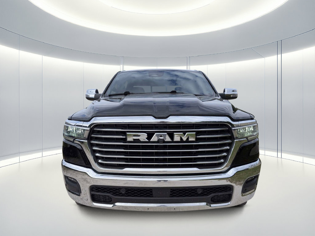 Used 2025 RAM 1500 Laramie AWD/4WD image 9