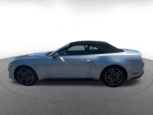 Used 2023 Ford Mustang Premium image 9