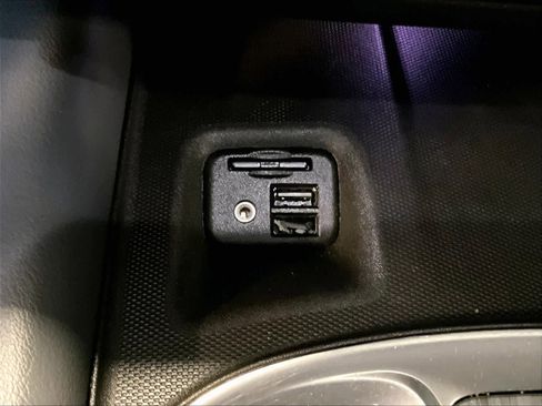 Used 2020 Buick Enclave Premium w/ LPO, Touring Package image 28