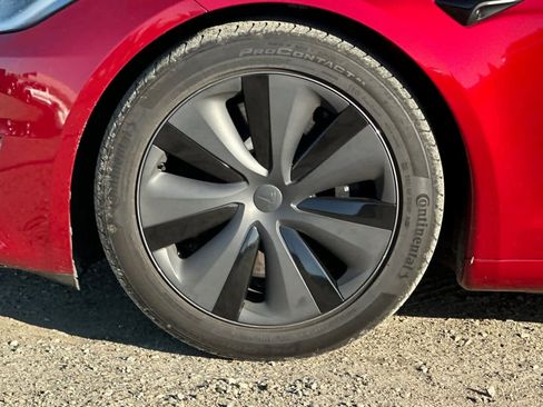 Used 2024 Tesla Model S image 26