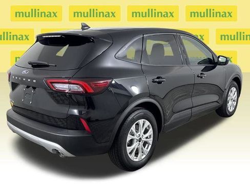Certified 2025 Ford Escape Active FWD image 4