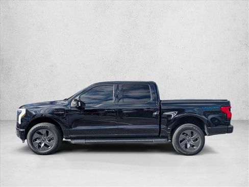 Used 2023 Ford F150 Lightning Lariat w/ Equipment Group 511A High image 7