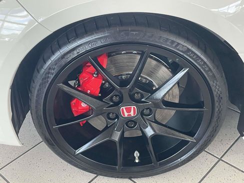 Certified 2025 Honda Civic Type R image 8