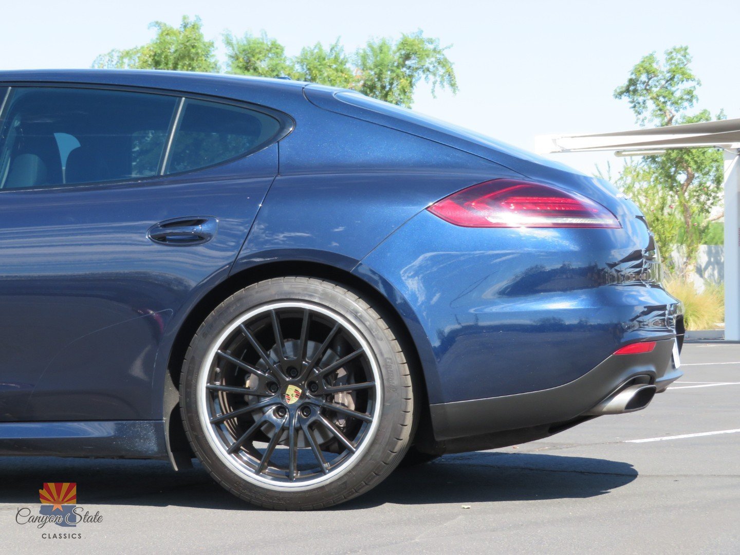 Used 2016 Porsche Panamera AWD/4WD image 21