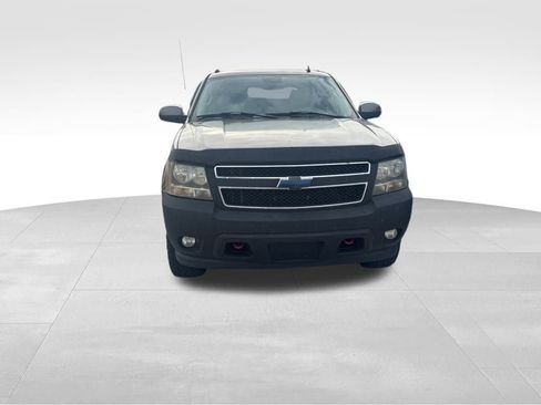 Used 2007 Chevrolet Avalanche LT w/ LT Preferred Equipment Group image 2