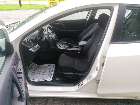 Used 2012 MAZDA MAZDA3 i Sport FWD image 9