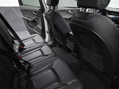 Used 2023 Audi Q7 3.0T Premium Plus image 22